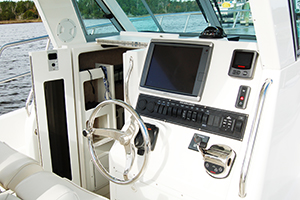 TE2810 cockpit02